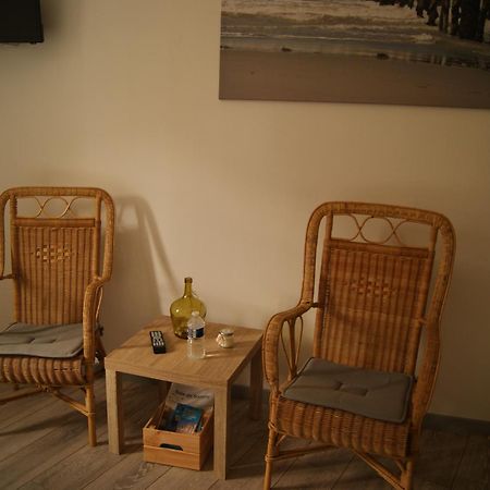 La Longere De Suzanne Bed and Breakfast Arrest Buitenkant foto